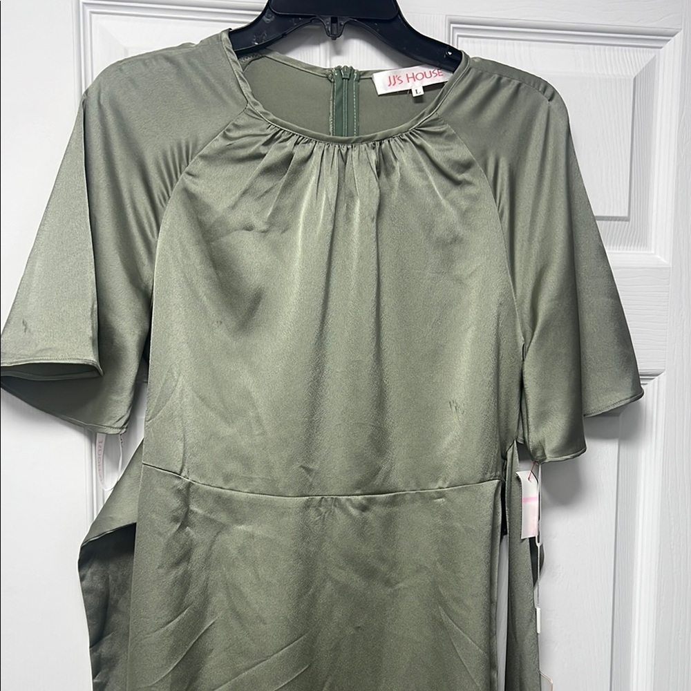 JJs House Sage Green Satin bridesmaid Dress/ Size L( fits more like a M)